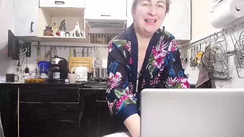 Snapshot of miss_tasha_kom chatting on January 5, 2025, 6:24 am miss_tasha_kom online show from January 5, 2025, 6:24 am