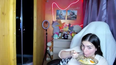 Snapshot of miss_tasy chatting on April 27, 2026, 5:05 am Melanie January 15th is my birthday there will be an interesting show online show from April 27, 2026, 5:05 am