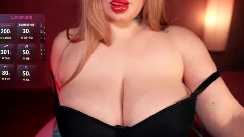 Inna online show from May 6, 2026, 5:51 pm