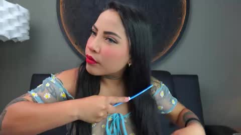 Snapshot of miss_vaiolette chatting on September 25, 2025, 11:03 am Vaiolette online show from September 25, 2025, 11:03 am