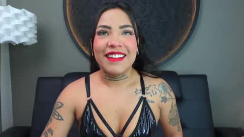 Snapshot of miss_vaiolette chatting on October 11, 2025, 11:09 am Vaiolette online show from October 11, 2025, 11:09 am
