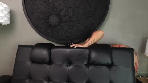 Snapshot of miss_vaiolette chatting on August 3, 2026, 11:05 am Vaiolette online show from August 3, 2026, 11:05 am