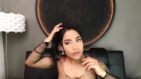 Snapshot of miss_vaiolette chatting on August 4, 2026, 11:02 am Vaiolette online show from August 4, 2026, 11:02 am