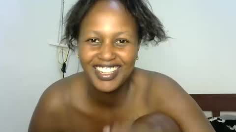 miss_vall online show from December 10, 2024, 1:44 pm