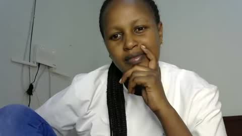 miss_vall online show from December 31, 2024, 1:19 pm