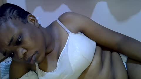 miss_velour online show from June 19, 2026, 1:43 am