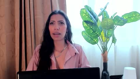 Miss Veronica online show from March 16, 2026, 1:04 pm