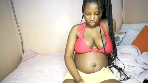 Snapshot of miss_worldfire chatting on July 3, 2026, 12:33 pm miss_worldfire online show from July 3, 2026, 12:33 pm
