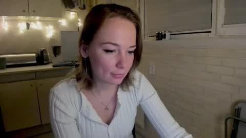 miss_you20 online show from October 29, 2025, 9:27 pm