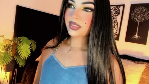 Snapshot of miss_zz chatting on October 3, 2025, 5:32 pm miss_zz online show from October 3, 2025, 5:32 pm