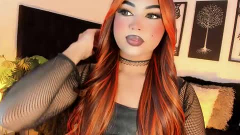 Snapshot of miss_zz chatting on October 4, 2025, 7:12 pm miss_zz online show from October 4, 2025, 7:12 pm