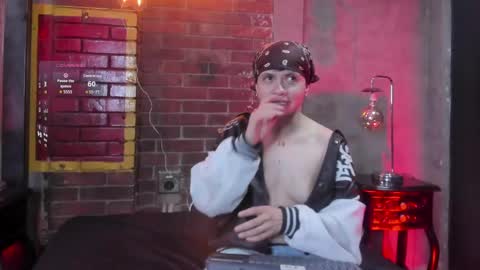 Snapshot of missaelrossi chatting on April 10, 2026, 8:46 pm Miguel online show from April 10, 2026, 8:46 pm