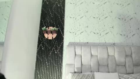 Snapshot of missakamee_420 chatting on March 8, 2026, 2:04 am violeta online show from March 8, 2026, 2:04 am