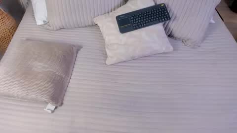 missalannah online show from October 1, 2025, 9:21 pm