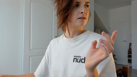 Alexandra Thorn online show from March 18, 2026, 10:29 am