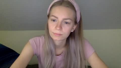 Alli not bb not babe not baby online show from January 11, 2025, 9:15 pm