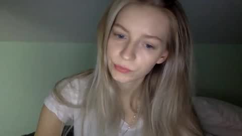 Alli not bb not babe not baby online show from January 17, 2025, 11:18 pm
