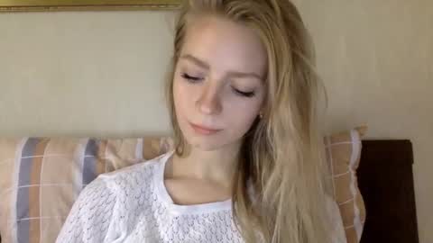 Alli not bb not babe not baby online show from February 8, 2025, 6:01 pm