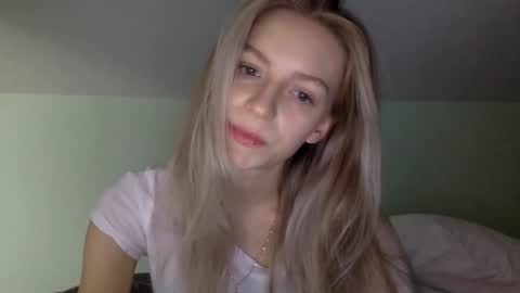 Alli not bb not babe not baby online show from March 2, 2025, 3:37 pm