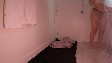 prettylittlenympho online show from March 7, 2026, 6:27 pm