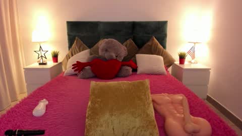 Angelina online show from September 24, 2025, 10:35 pm