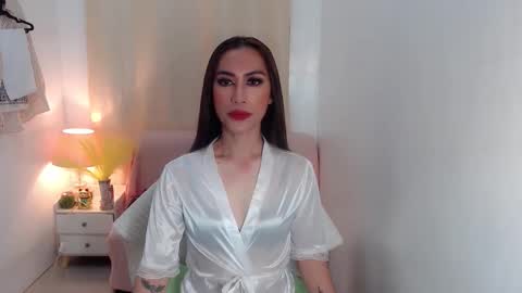 Snapshot of missangelxxx chatting on October 21, 2025, 6:41 pm missangelxxx online show from October 21, 2025, 6:41 pm