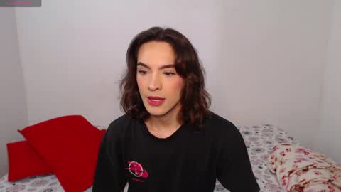 Snapshot of missarii28 chatting on May 2, 2026, 7:41 pm Mis Ari online show from May 2, 2026, 7:41 pm