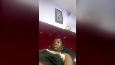 Missbelle online show from December 22, 2025, 1:24 am