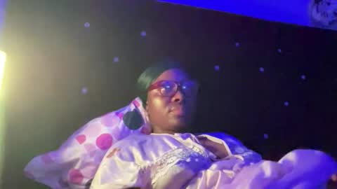 Missbelle online show from February 10, 2026, 12:48 am