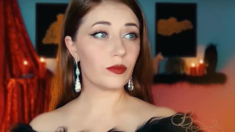 The divine Beverly online show from October 19, 2025, 9:15 pm