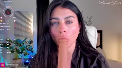 Bianca Torres online show from February 25, 2025, 2:25 am