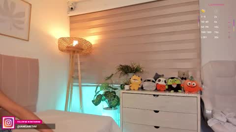 Snapshot of missbrasil_ chatting on October 10, 2025, 12:04 pm Sara Vanegas online show from October 10, 2025, 12:04 pm