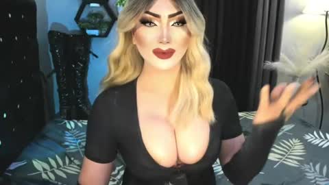 PRIESTESS CHANNEL online show from July 24, 2026, 12:25 pm