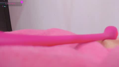 Snapshot of misscurvytop chatting on June 15, 2026, 11:07 pm Vane online show from June 15, 2026, 11:07 pm
