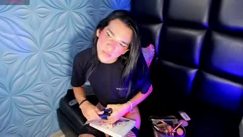 Snapshot of missdolllive chatting on June 7, 2026, 1:37 pm Dolly online show from June 7, 2026, 1:37 pm