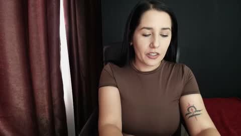 Snapshot of missdyaa chatting on October 5, 2025, 12:58 pm Miss online show from October 5, 2025, 12:58 pm