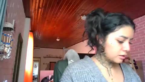 Snapshot of misselii chatting on November 14, 2025, 7:45 pm melodie online show from November 14, 2025, 7:45 pm