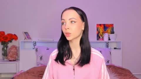 Snapshot of misseliss chatting on January 18, 2026, 6:55 pm Hello dear my name Elisa online show from January 18, 2026, 6:55 pm