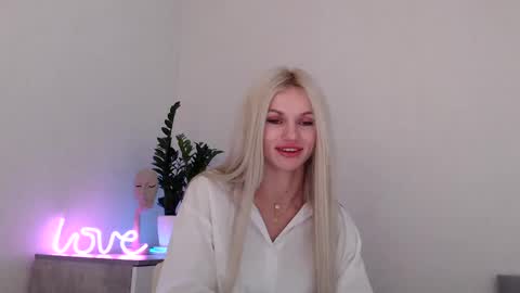 EMMA online show from December 1, 2024, 9:37 pm