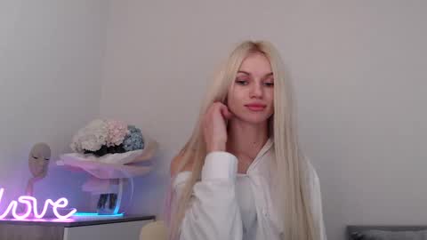 EMMA online show from January 10, 2025, 9:42 pm