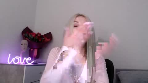 EMMA online show from February 5, 2025, 9:50 pm