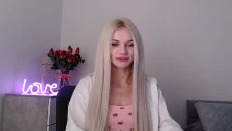 EMMA online show from February 7, 2025, 9:15 pm