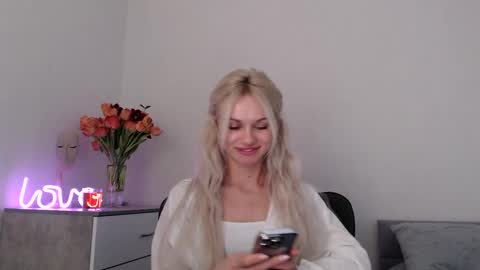 EMMA online show from February 16, 2025, 9:38 pm