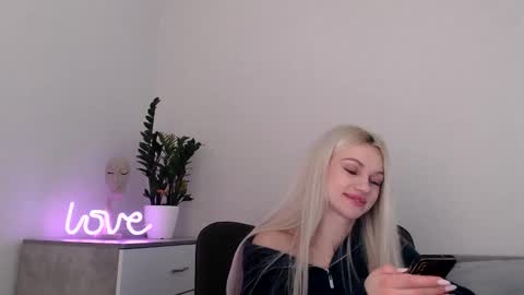 EMMA online show from February 21, 2025, 9:22 pm