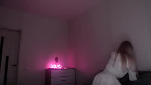 EMMA online show from February 1, 2026, 8:51 pm