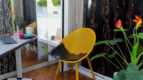 Escarlet online show from January 10, 2025, 2:04 am