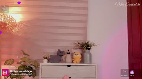 Snapshot of missesmeralda chatting on January 24, 2025, 11:23 pm Julieta Arboleda but i like call me esme online show from January 24, 2025, 11:23 pm
