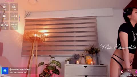 Snapshot of missesmeralda chatting on March 11, 2025, 11:15 pm Julieta Arboleda but i like call me esme online show from March 11, 2025, 11:15 pm