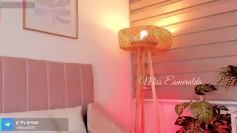 Snapshot of missesmeralda chatting on September 26, 2025, 9:52 pm Julieta Arboleda   but i like call me esme online show from September 26, 2025, 9:52 pm