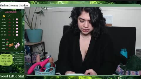 Miss Estephy online show from February 5, 2025, 10:22 pm